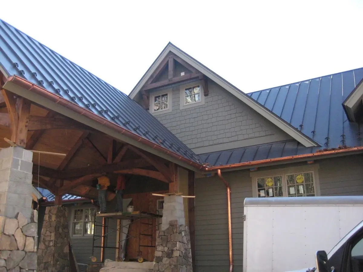 Craftsman Roofing team delivering quality roofing work in Mistwood